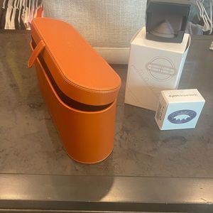 Like new Dyson hairdryer with case & attachments